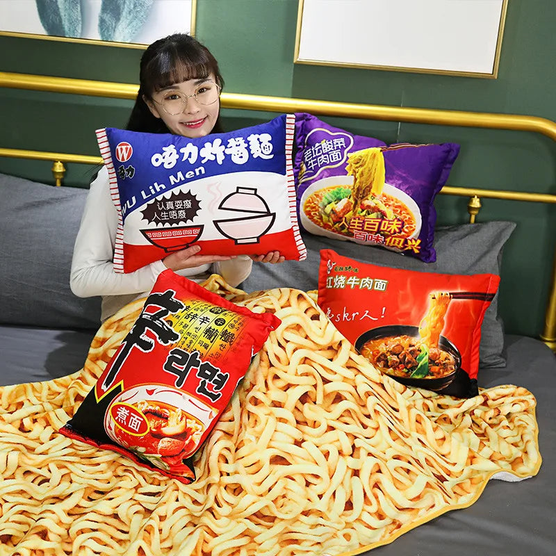 お腹がすきましたか?心温まる特大即席麺をご自宅にお届けします、どんな味がいいですか?