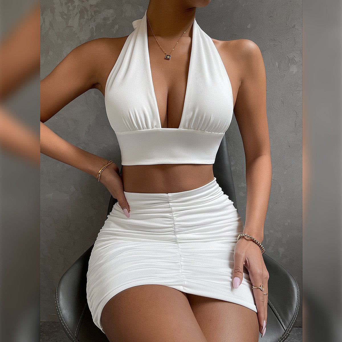 Two-piece tie-up pleated skirt